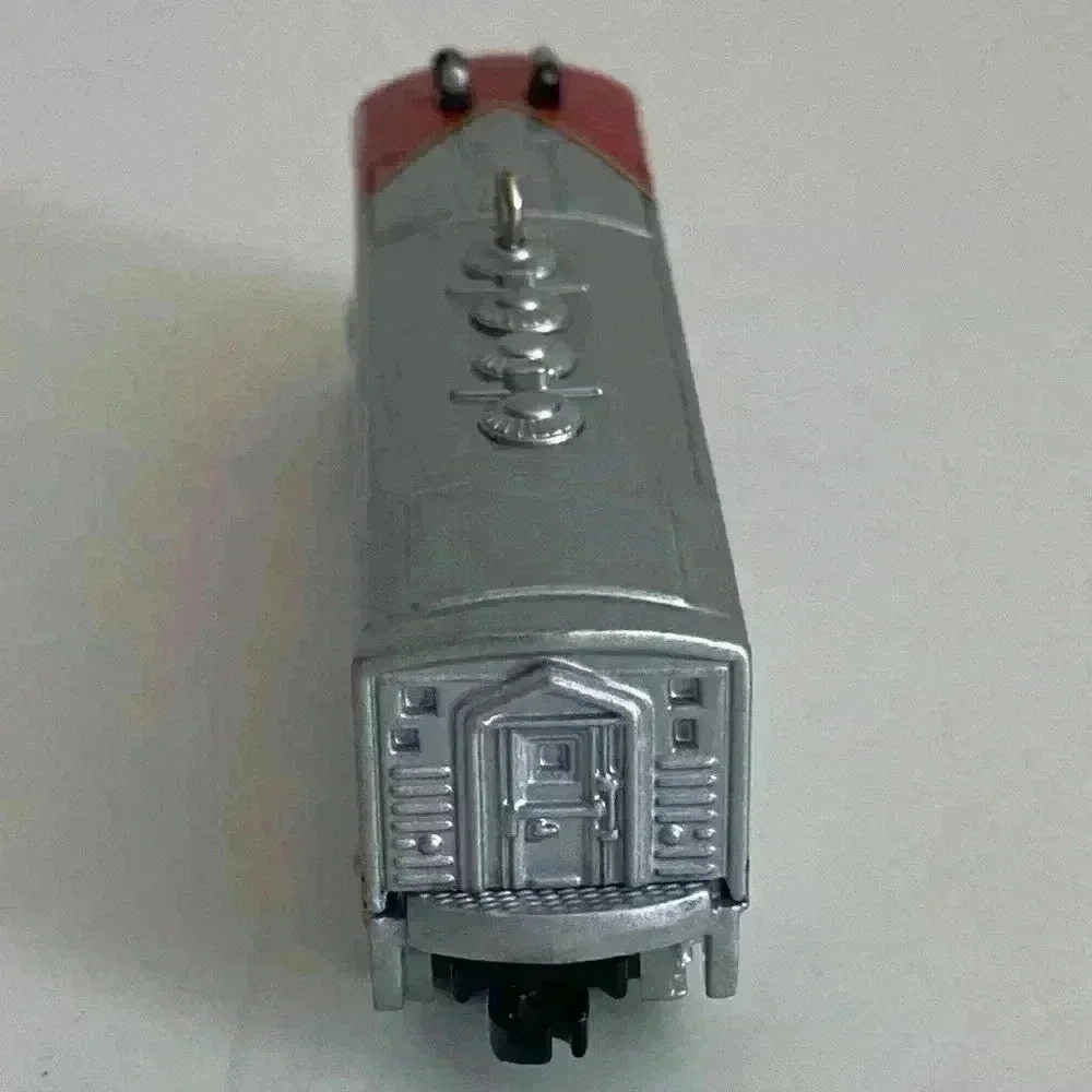 Hallmark Lionel Train Ornament - Picture 11 of 13